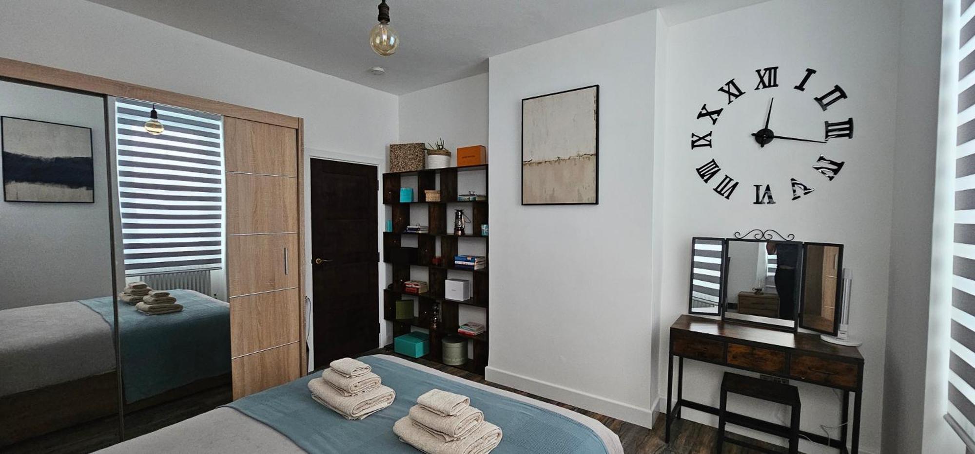 Tower Bridge Spacious King Bedroom With Extra Large Windows London Eksteriør billede