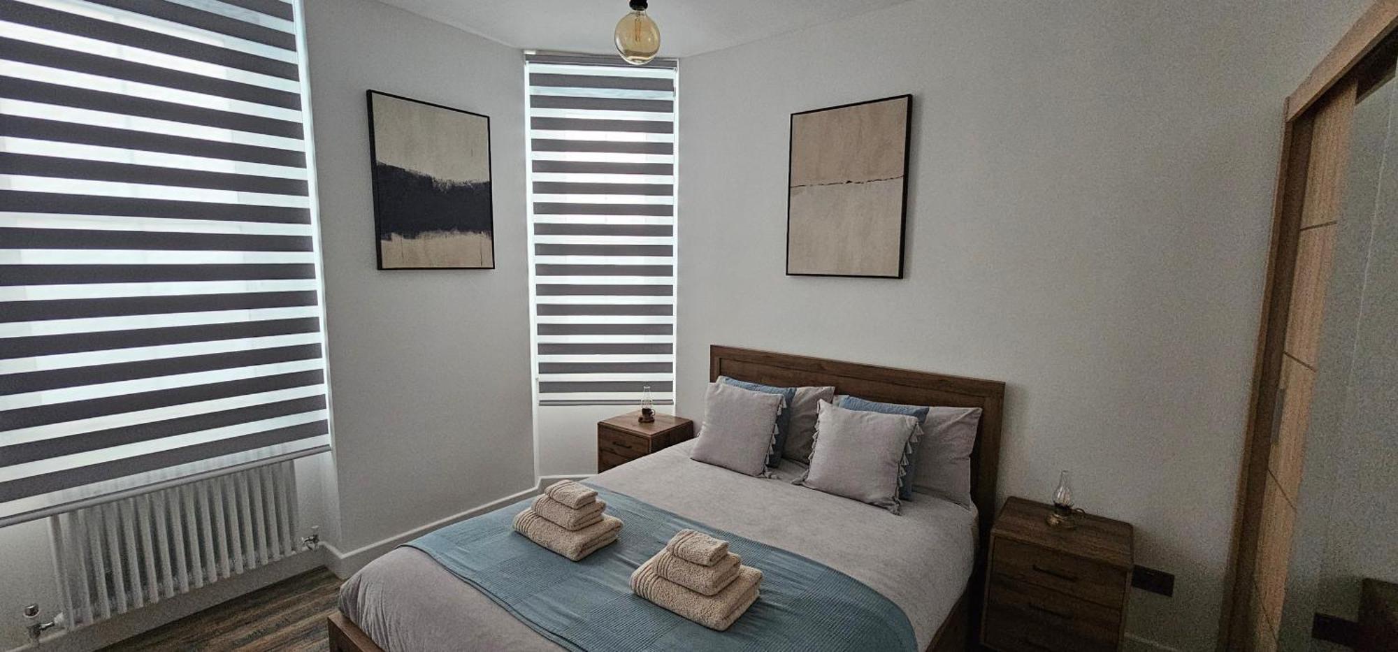 Tower Bridge Spacious King Bedroom With Extra Large Windows London Eksteriør billede
