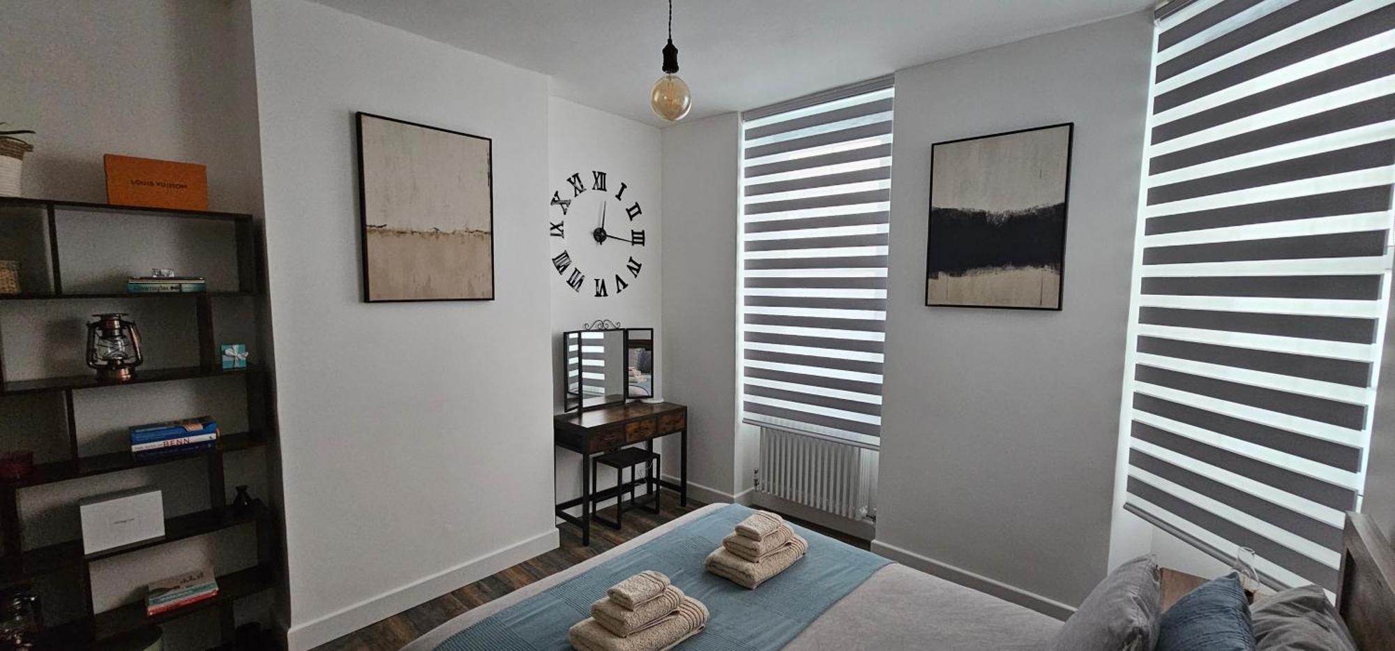 Tower Bridge Spacious King Bedroom With Extra Large Windows London Eksteriør billede